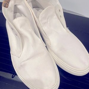 White color saint laurent   , size 9 1/2  elegant